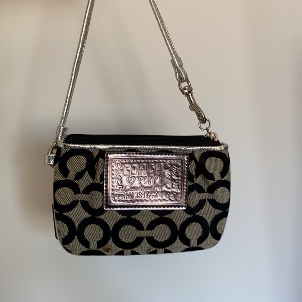 Coach Poppy Wristlet